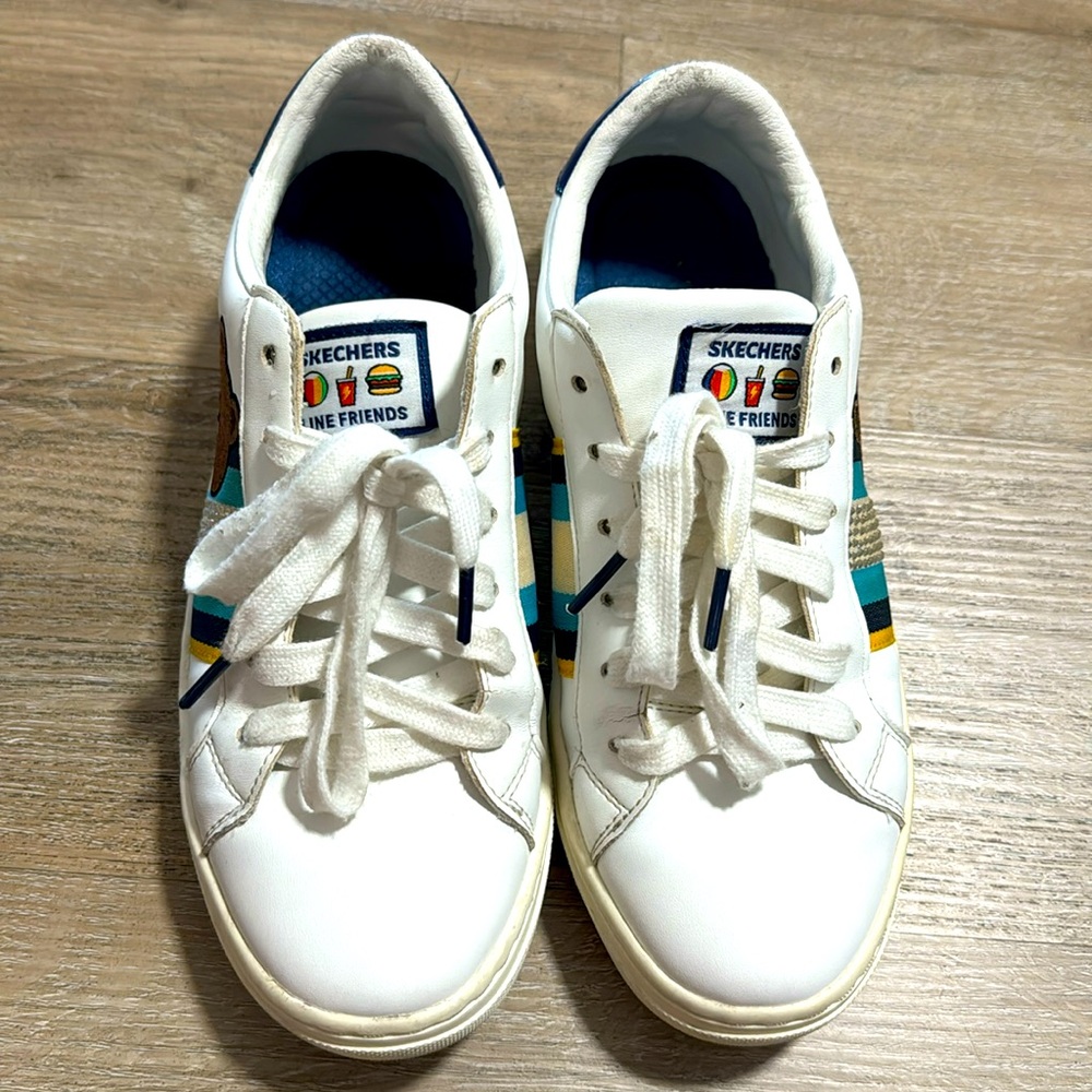 Skechers